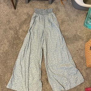 American Eagle flowy flower bottoms.